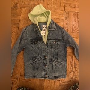 NWT Samantha Sipos Zinna Hooded Denim Jacket with Green Sweater Size Small